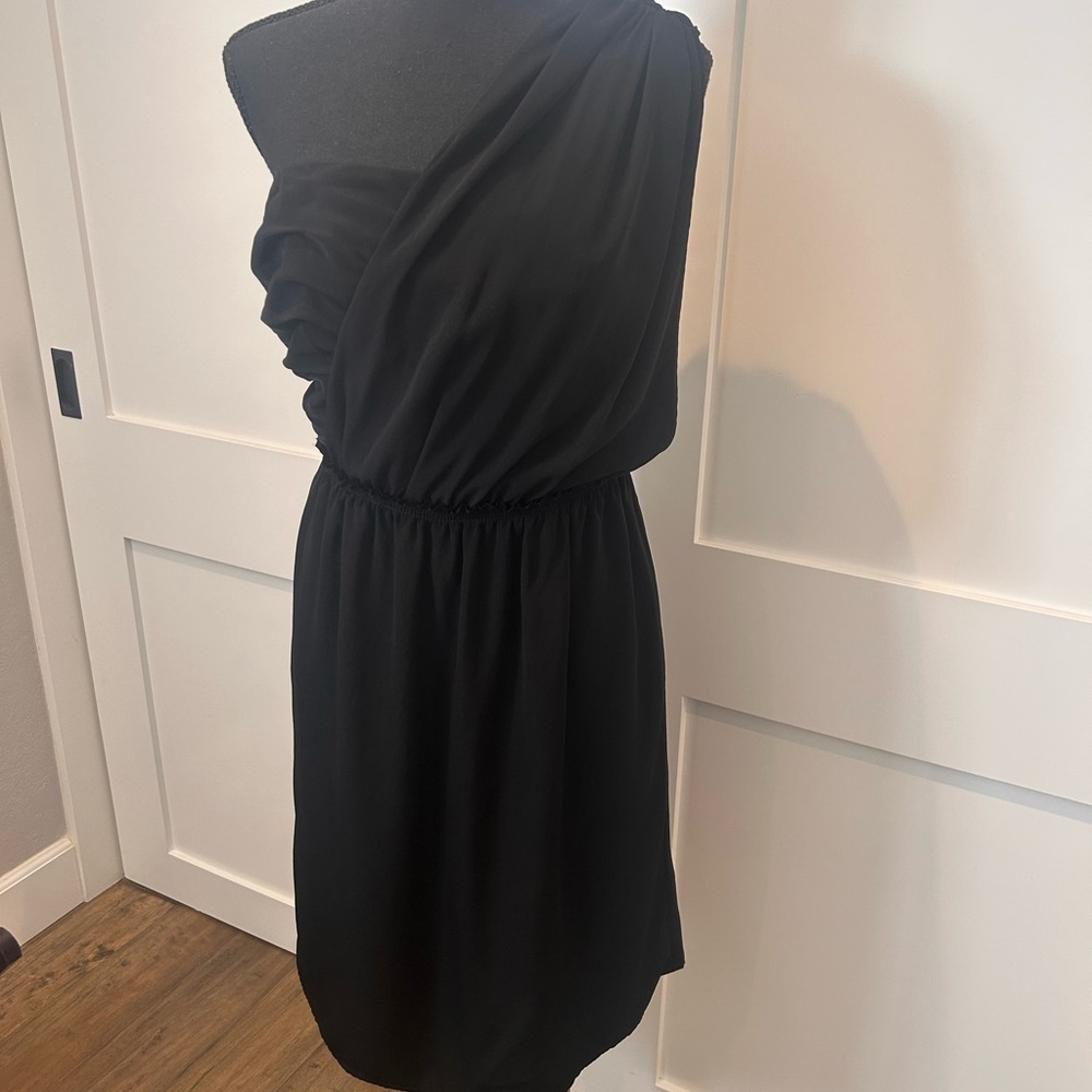 Knee length black dresss
